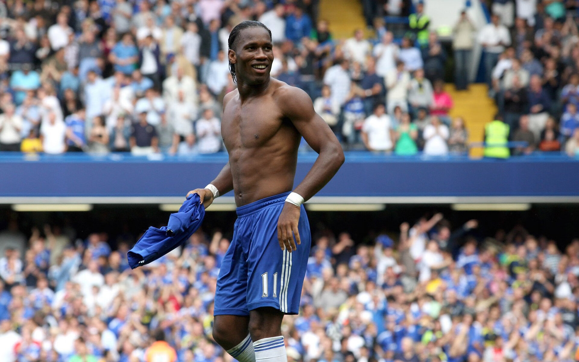 曼联豪取连胜，积分追赶榜首前列