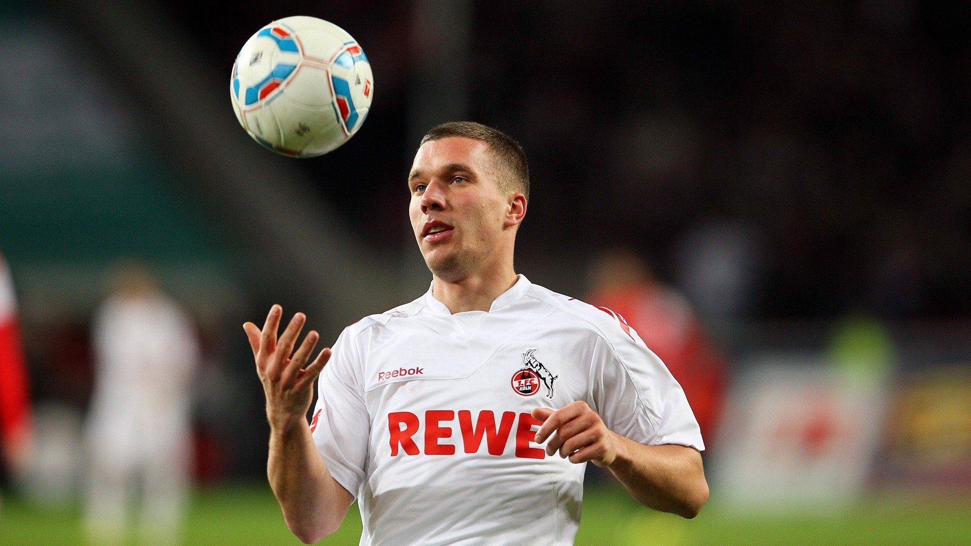 特色科技创新推动青少年青训设备升级，提升训练效果，青少年科技创新能力培养