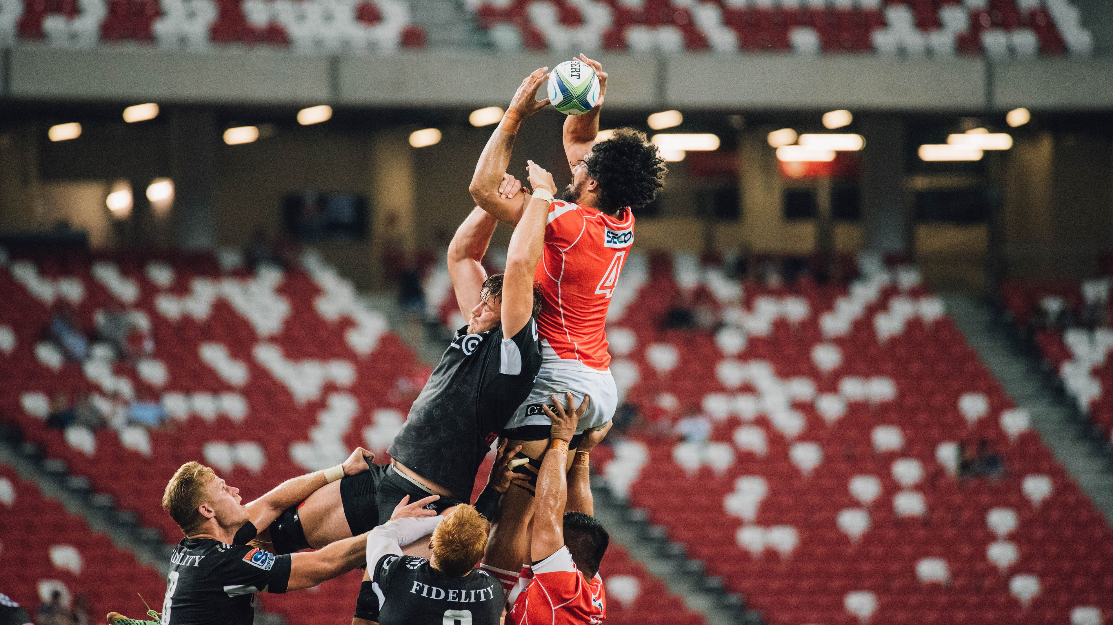 开云电子竞技-运动攀岩赛，坚韧不拔的精神写在牆上，攀岩运动是什么